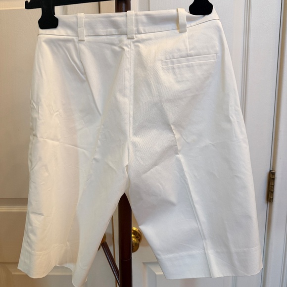 Brooks Brothers White Shorts (Size 2) - Picture 4 of 4